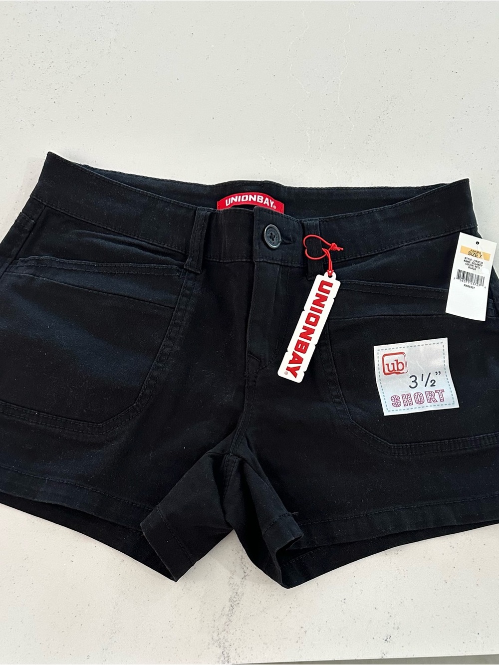 Unionbay Women’s Black Casual Shorts - 3½" Inseam size 7